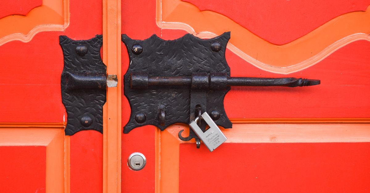 What Should an Emergency Locksmith Cost After Hours in Sarasota? — Sarasota Pro Locksmith