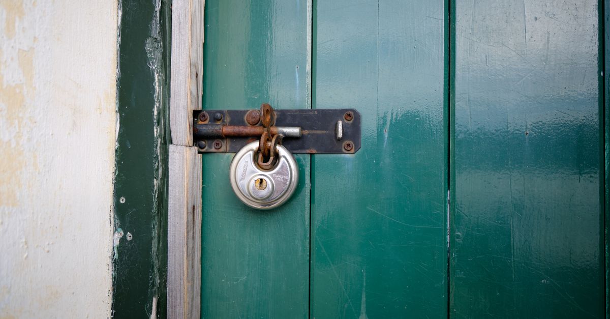 7 Questions to Ask a Sarasota Locksmith Before You Hire One — Sarasota Pro Locksmith