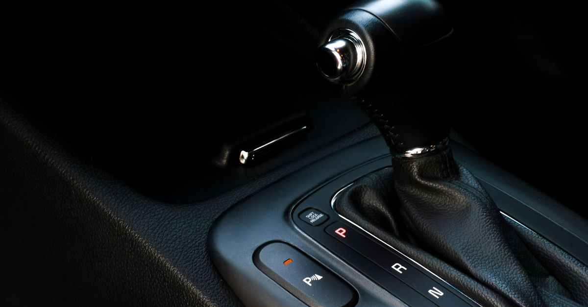 How Transponder Key Programming Works and Why the Right Equipment Matters — Sarasota Pro Locksmith